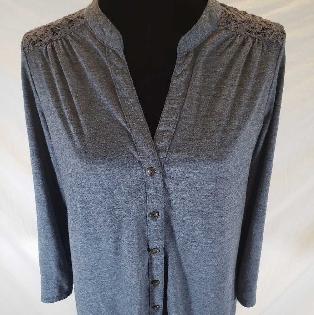 Maurices Blue Button Down Lace 3/4 Length Sleeve Shirt Sz 0